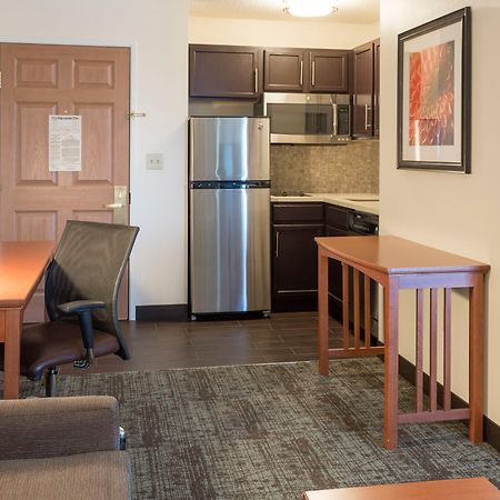 Staybridge Suites Fargo By Ihg Экстерьер фото