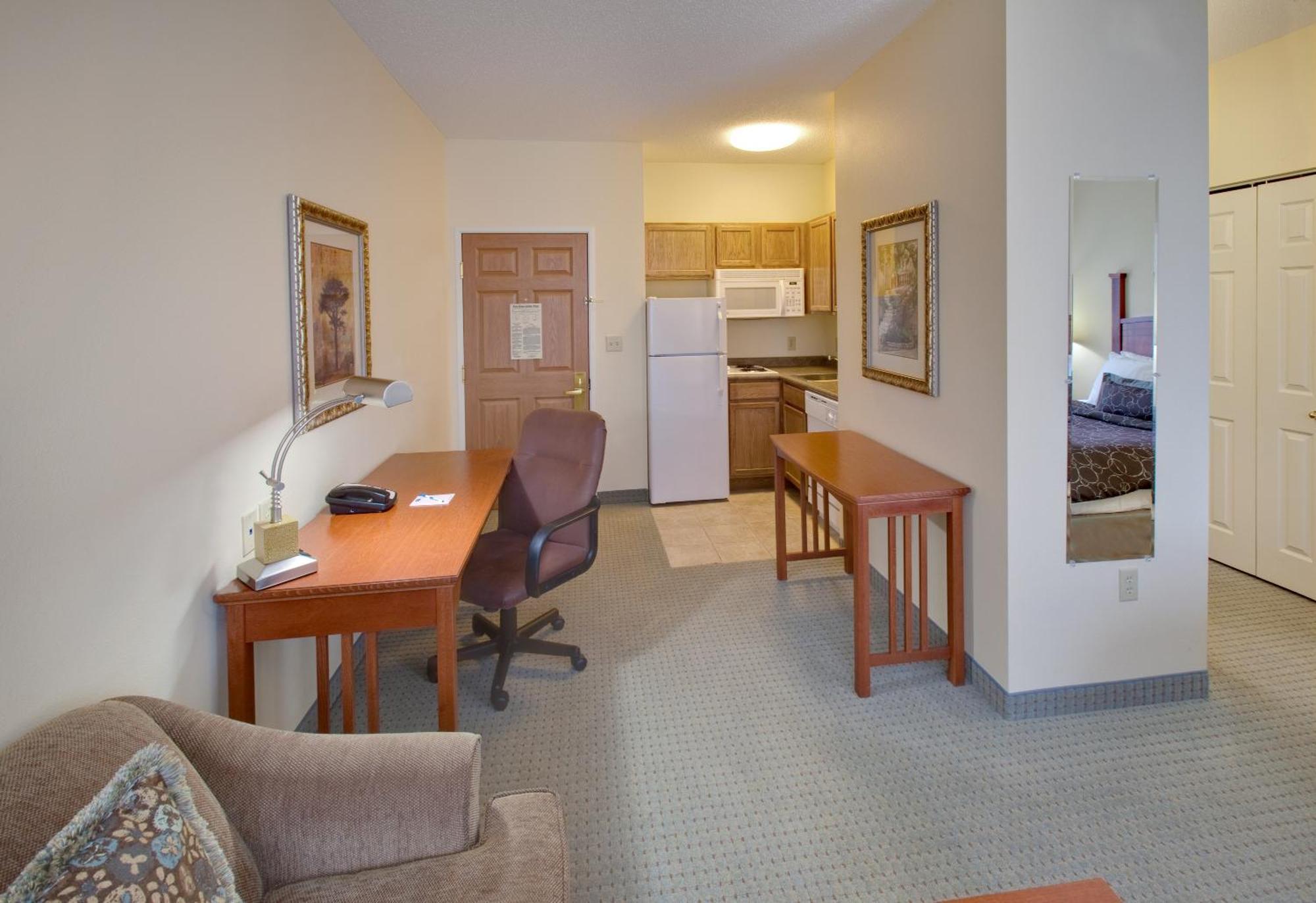 Staybridge Suites Fargo By Ihg Экстерьер фото